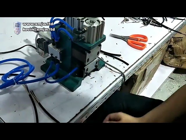 Mesin Manual Pneumatik Pengupas dan Pemilin Kabel 3f - Peralatan Pembuatan Kabel
