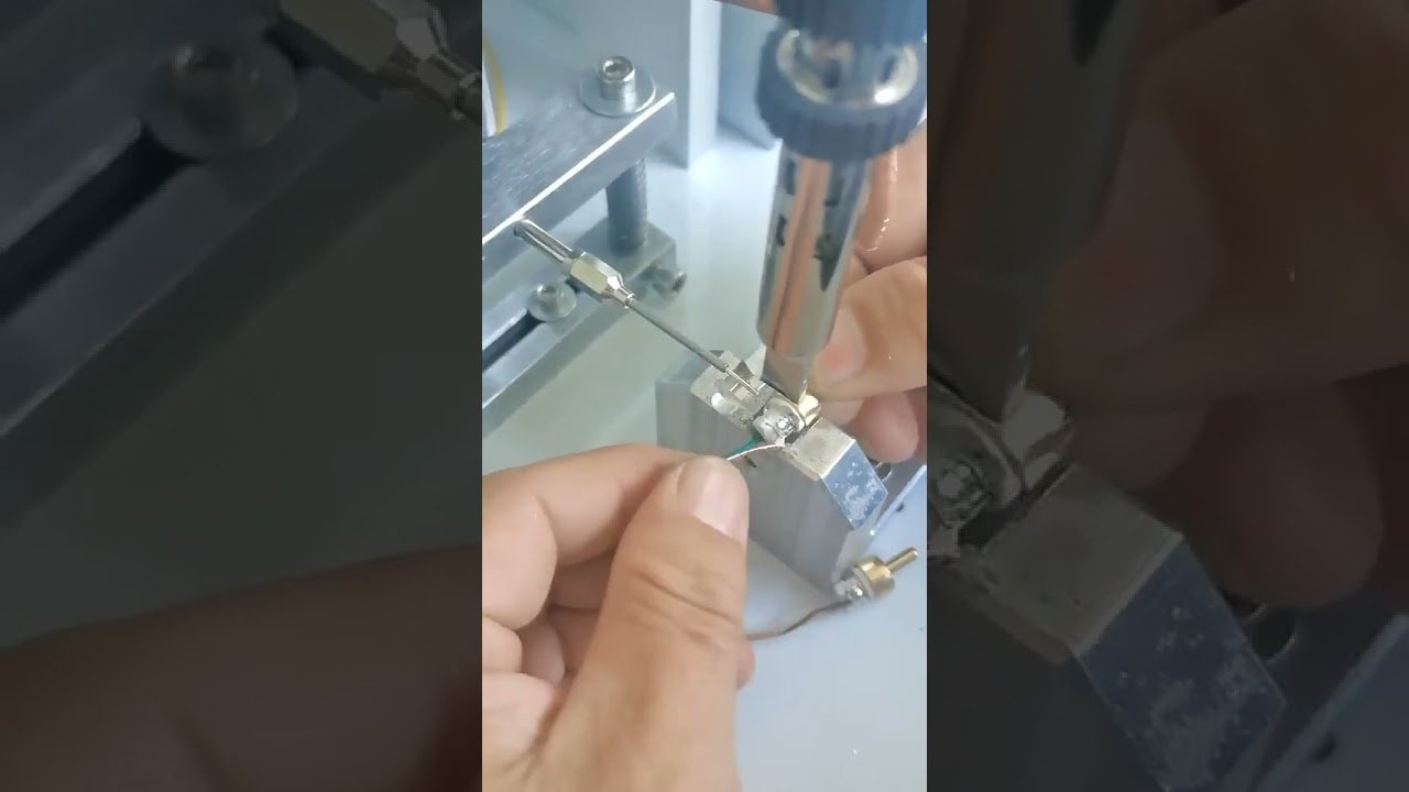 Mesin Pateri Separa Automatik Operasi Kaki untuk Kabel USB, PCB & Lampu Jalur LED