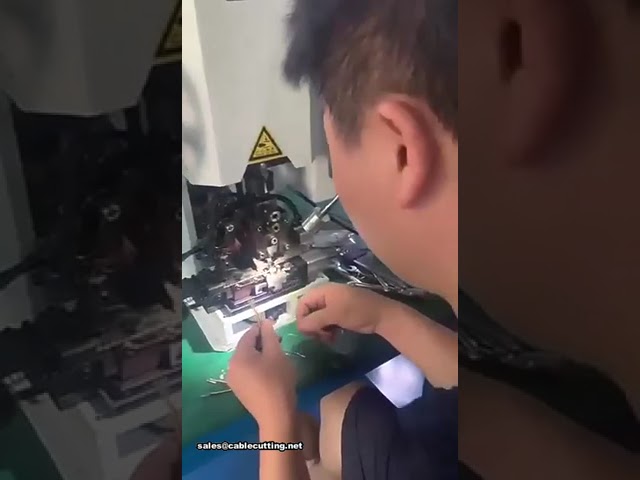 Mesin Potong, Kupas & Crimp Wayar Automatik | Efisien & Cepat