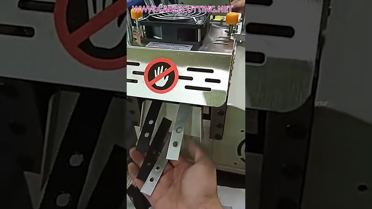 Mesin Tebuk Lubang Butang 2 Lubang Automatik – Efisien untuk Produksi Pakaian
