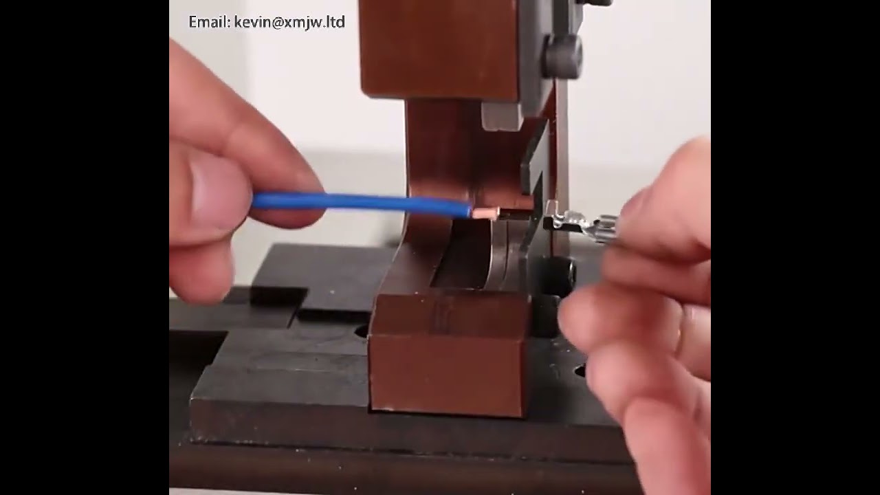 Aplikator Mesin Crimping Terminal Senyap Berketepatan Tinggi untuk Palam Bertebat - Acuan Pengapit Terminal Tunggal