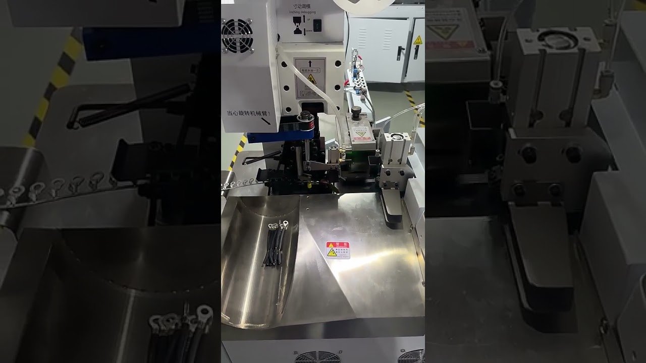 Mesin Penekan dan Penanggalkan Terminal Wayar Tunggal Automatik Sepenuhnya Pelbagai Fungsi