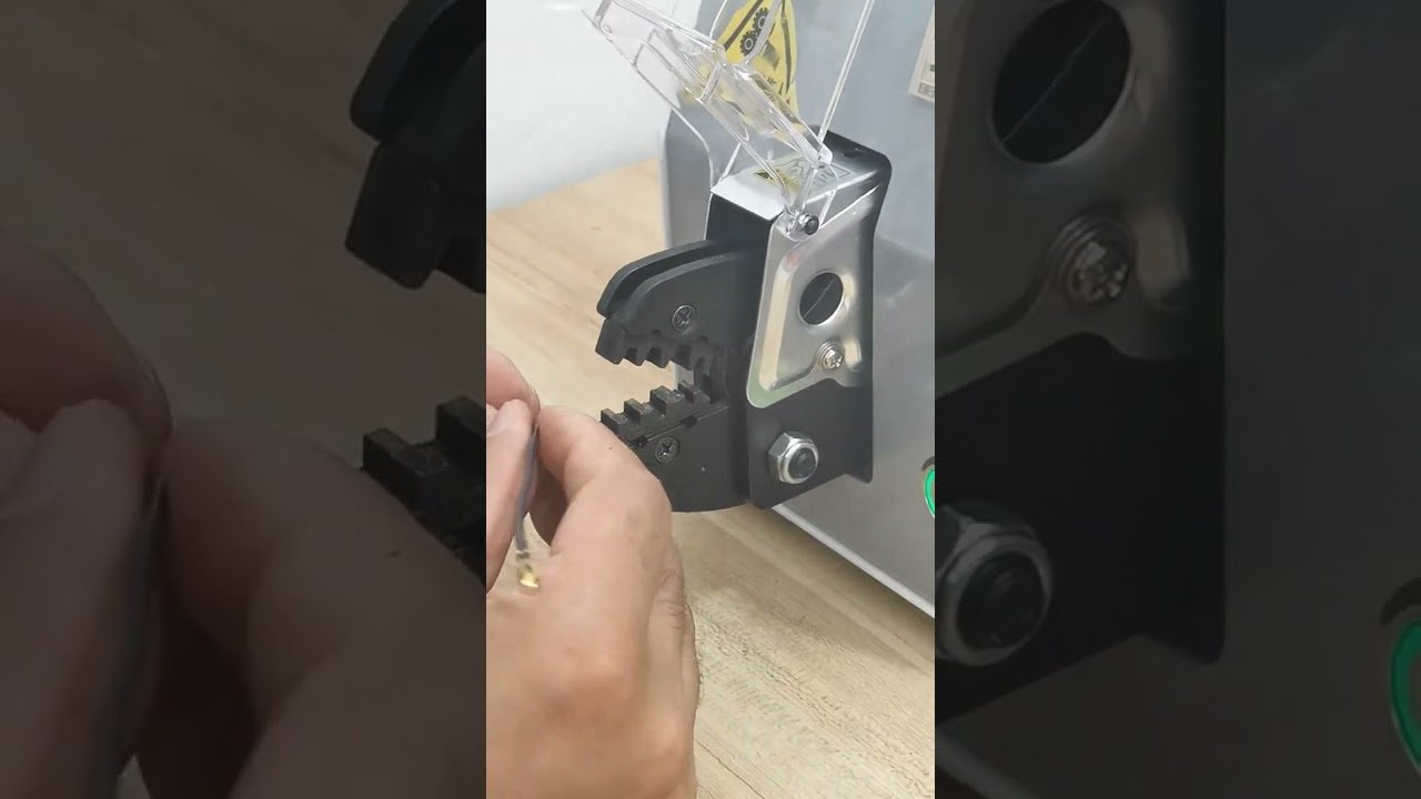 Mesin Crimping Terminal Elektrik untuk Pelbagai Terminal, Termasuk Ferrule #kilang #mesin